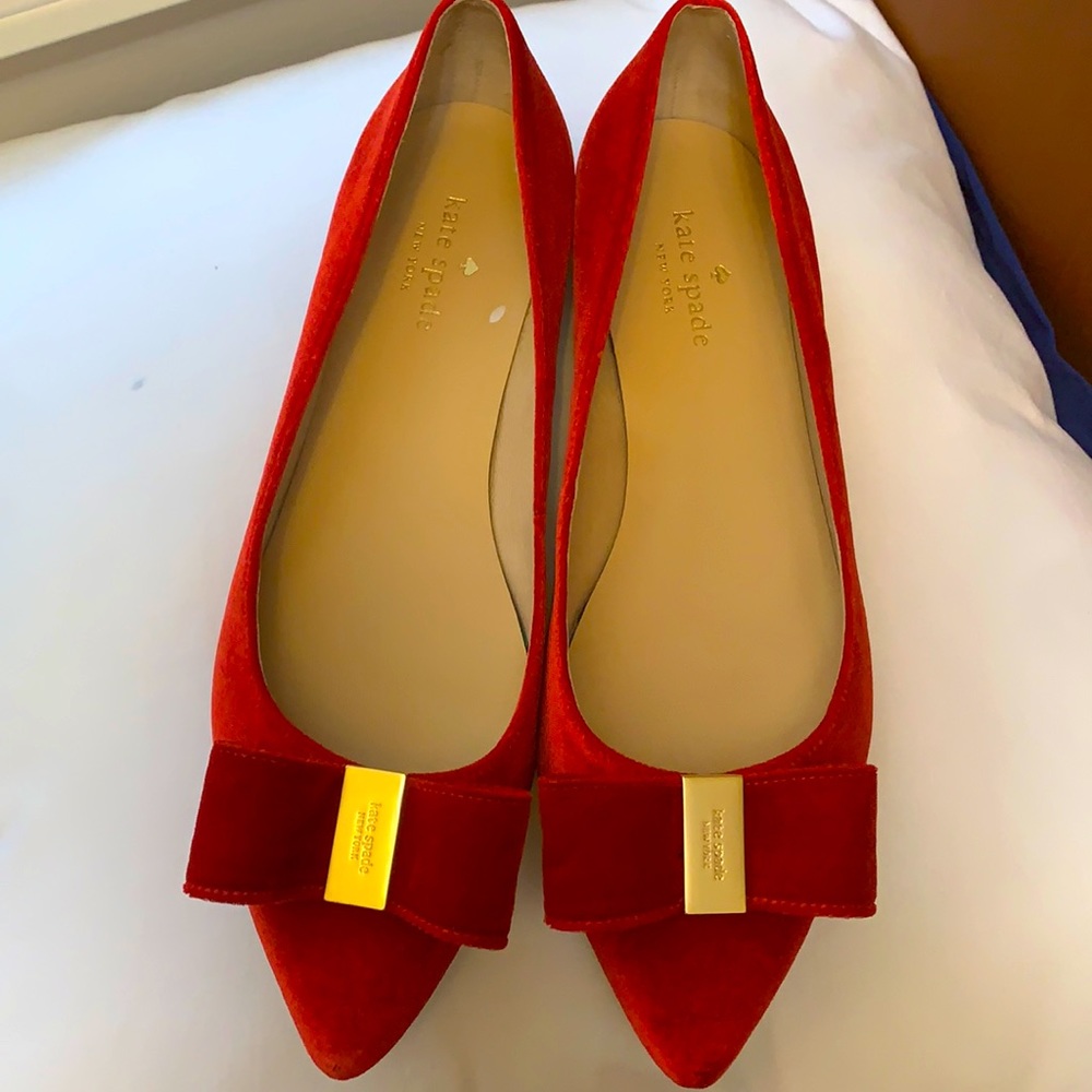 GORGEOUS KATE SPADE BRIGHT RED CRUSHED VELVET FLATS SIZE 8.5